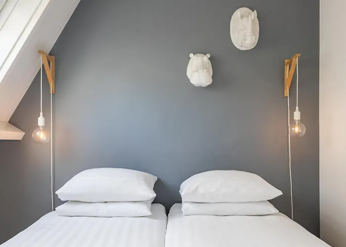 Achter De Bed & Breakfast 4*